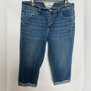 Levi’s Women’s 5 Pocket Capri Blue Jeans - Size 12